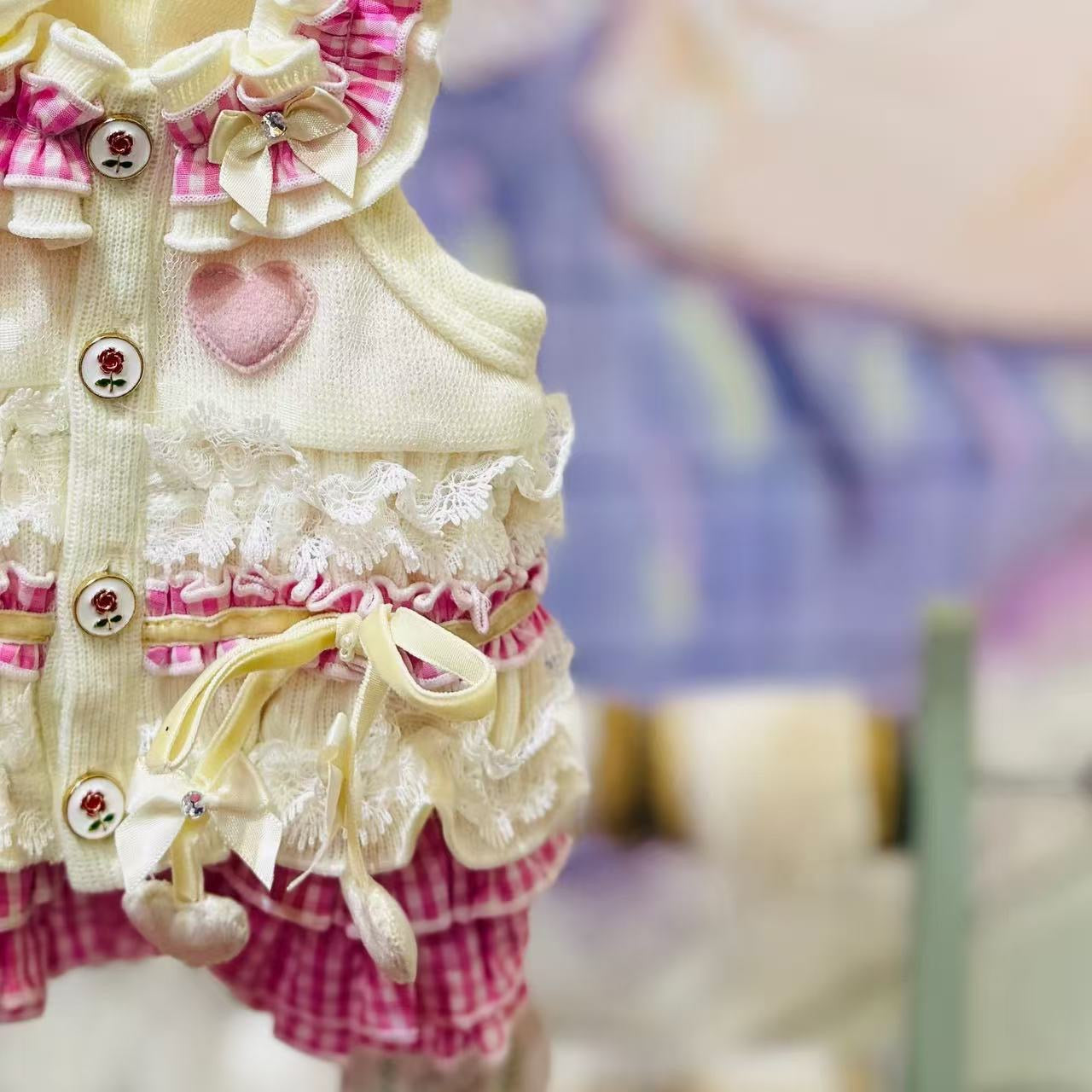 Elsamilu White & Pink Ruffle Pet Dress – Heart & Bow Design Outfit for Small Dogs & Cats